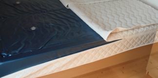 Form-fitting bitumen bed promises fewer back injuries and better health