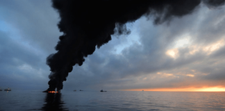 Hollimorton re-signs settlement for Macondo damages