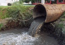 Quebec approves pipeline reversal