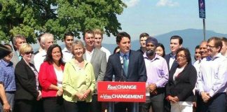 Trudeau hires Vancouver-based firm to redesign Trans Mountain expansion